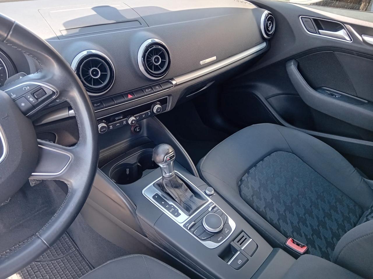 Audi A3 SPB 1.6 TDI S tronic Design