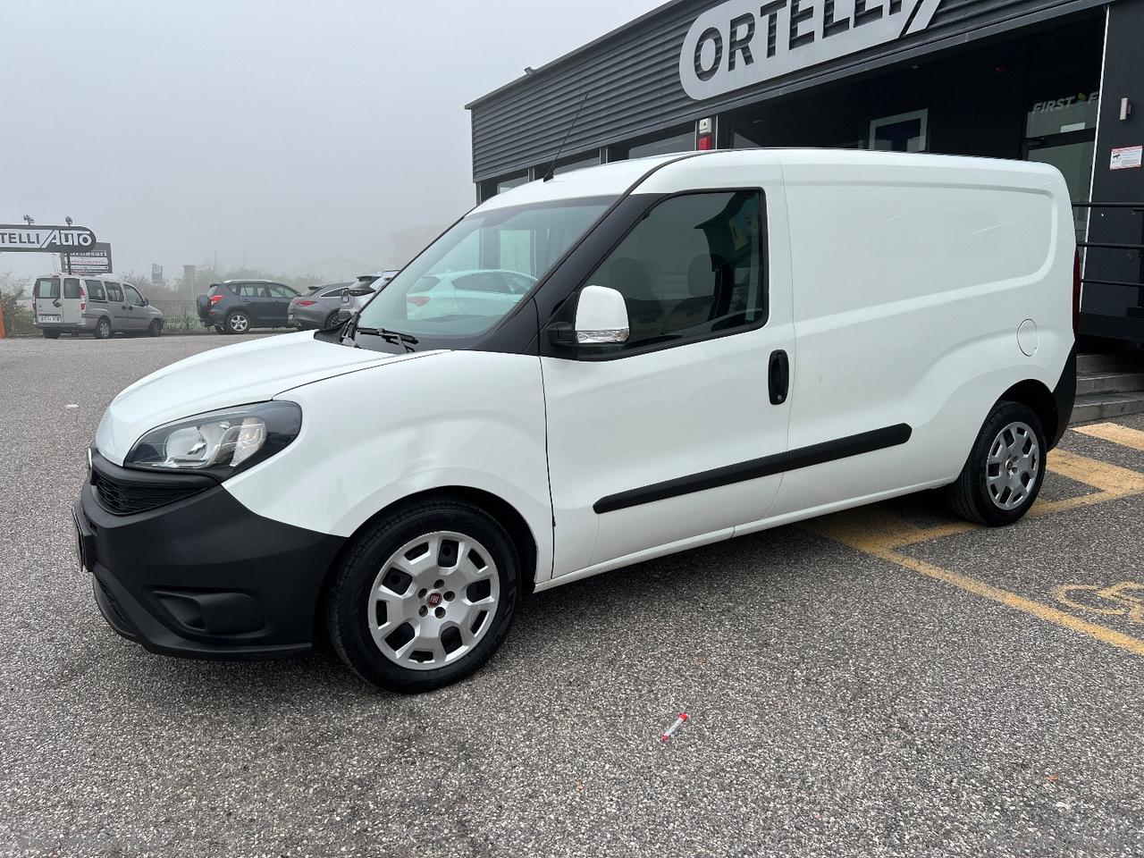 Doblò 1.6MJT 105 PL-TN Cargo Maxi Lam.SX