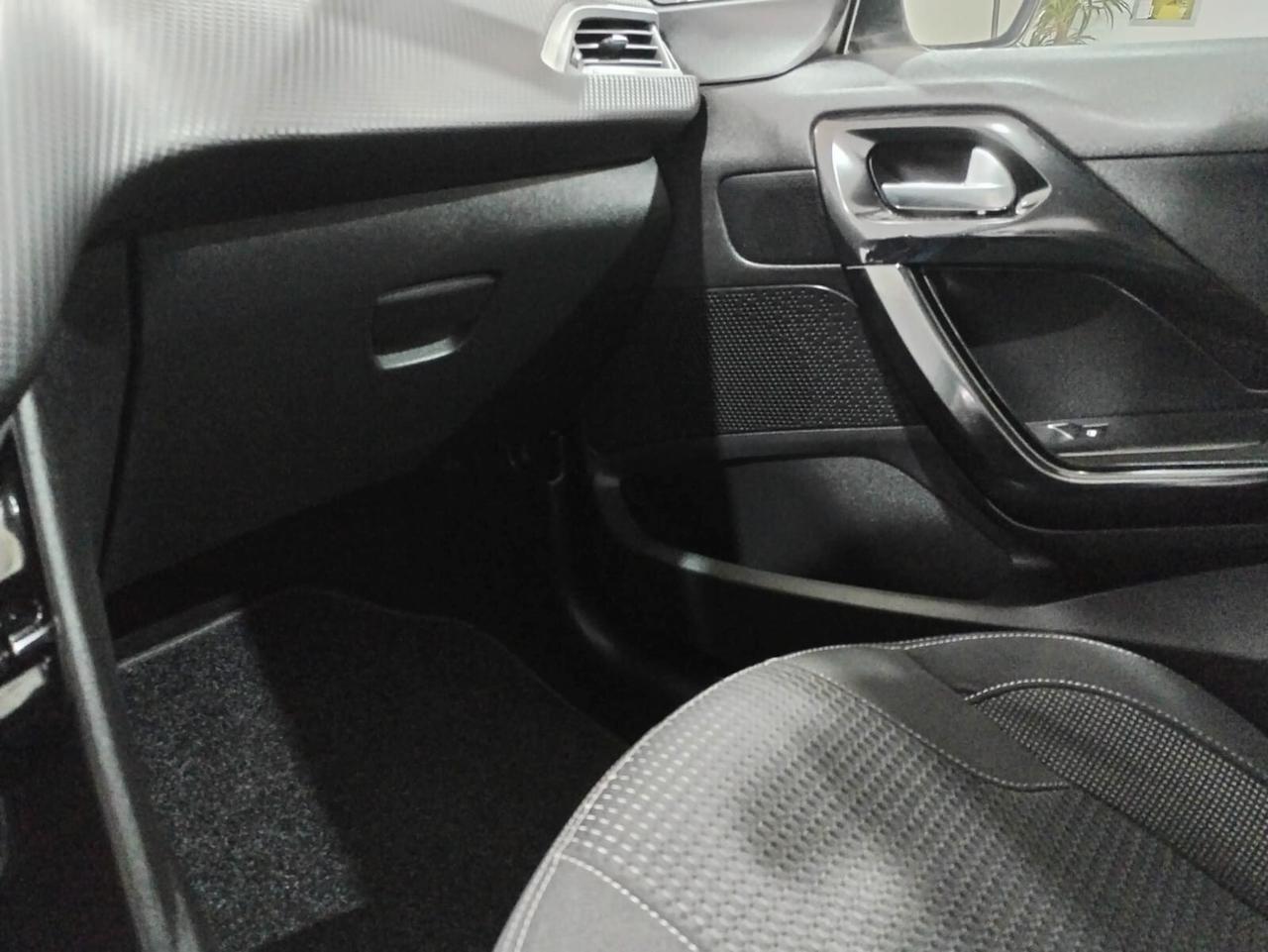Peugeot 208 BlueHDi 100 5 porte Allure