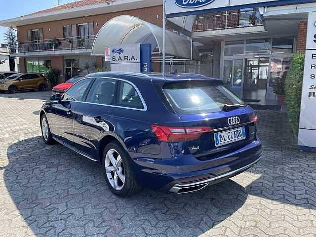 Audi A4 Avant 40 TDI quattro S tronic Business Advanced
