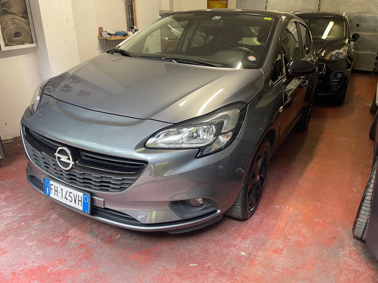 Opel Corsa 1.2 5 porte b-Color