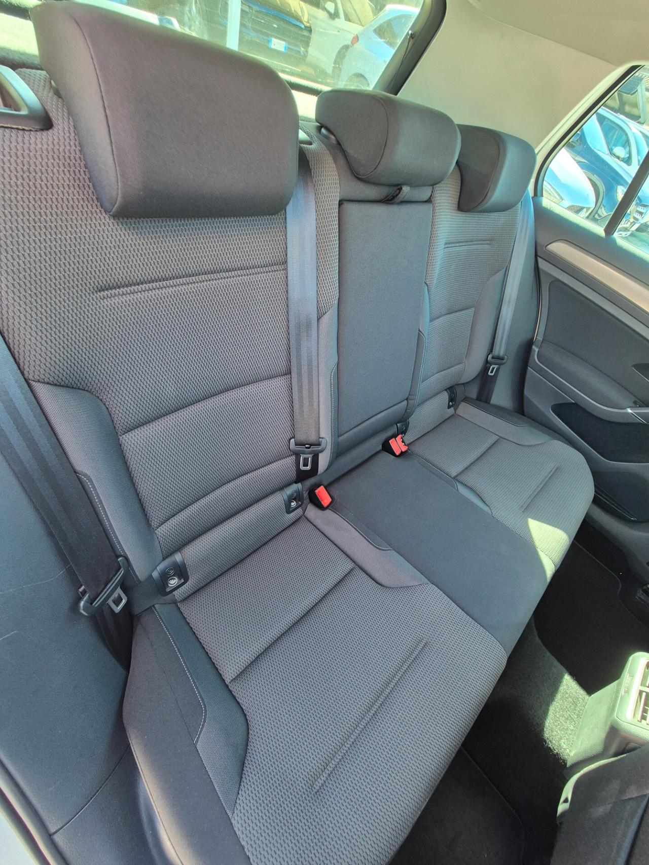 Volkswagen Golf Business 1.2 TSI 5p. Comfortline