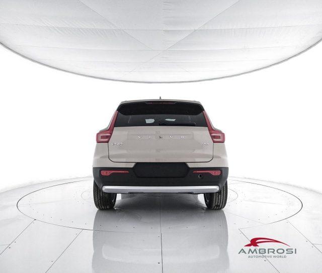 VOLVO XC40 B3 Mild hybrid Benzina Core
