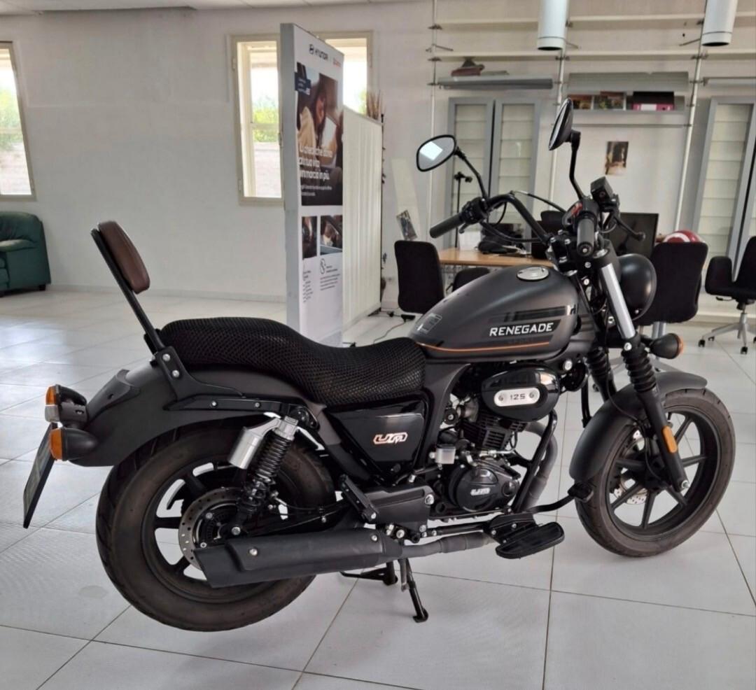 Um Renegade Commando 125