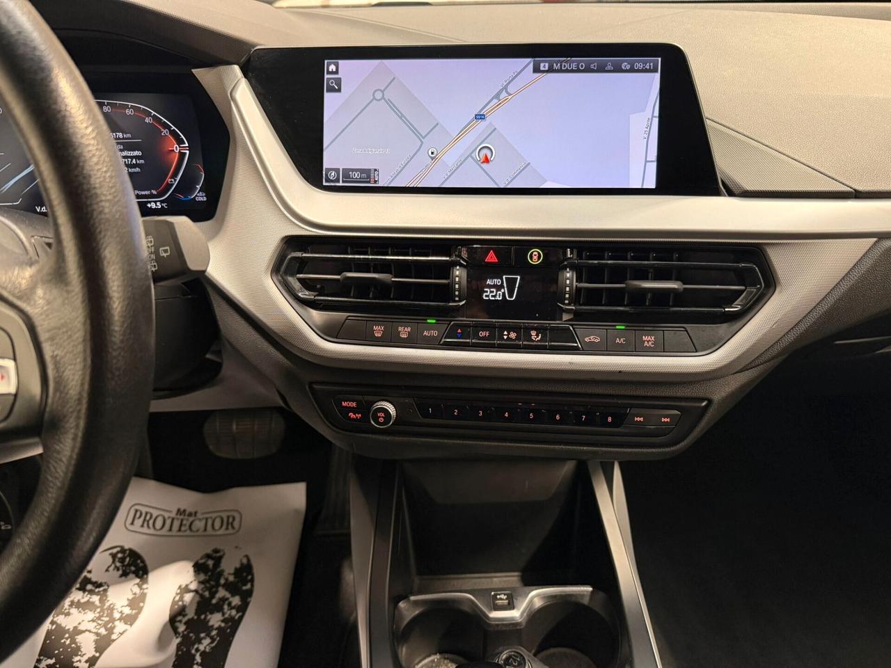 Bmw 118 118d 5p. Business Advantage