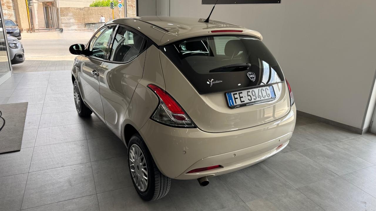 Lancia Ypsilon 0.9 TwinAir 85 CV 5 porte Metano Ecochic Gold