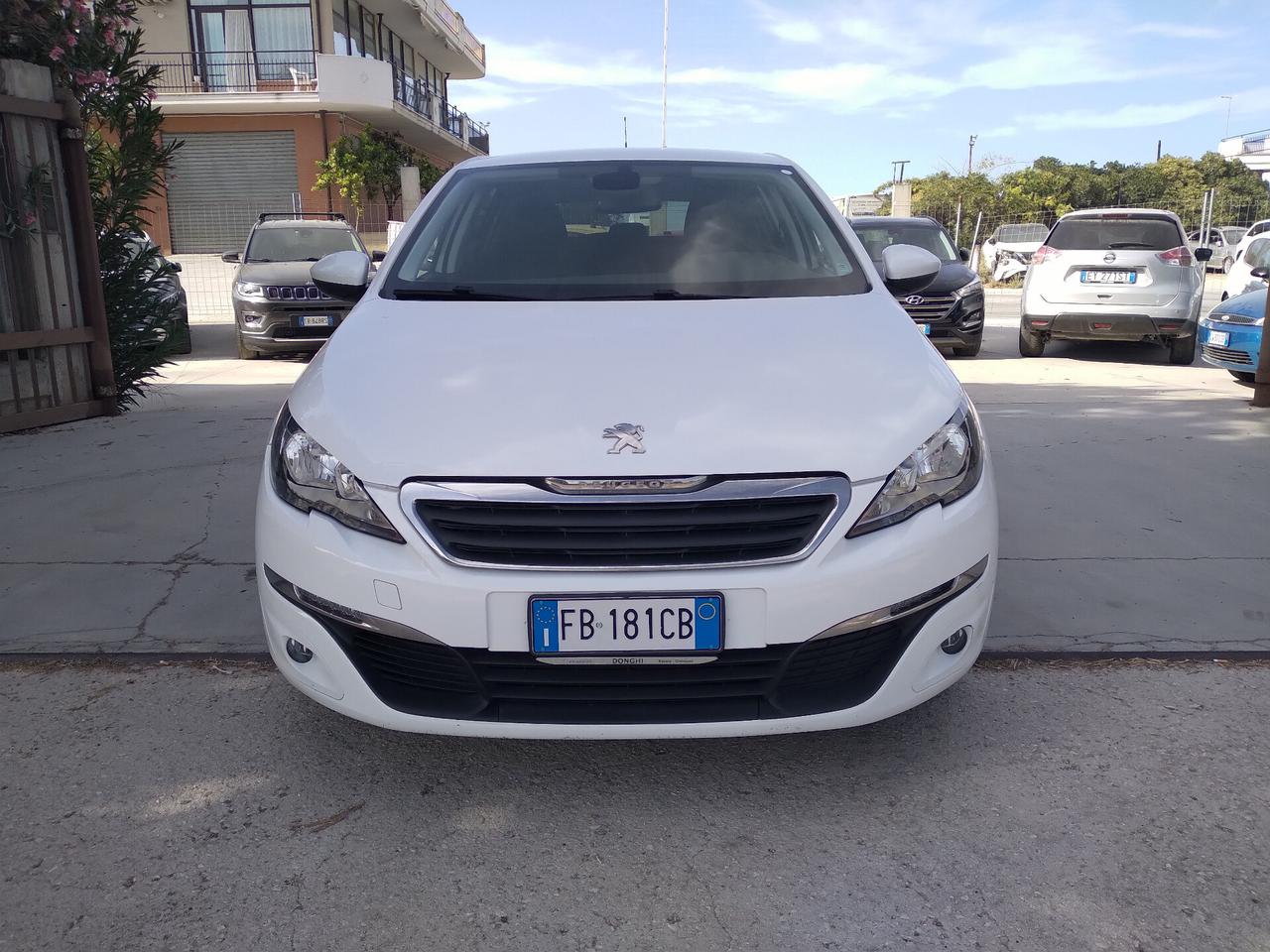 Peugeot 308 BlueHDi 100 S&S Business