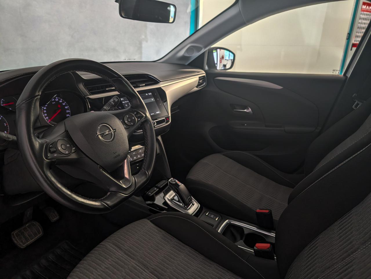 Opel Corsa 1.2 100cv AT8 Edition