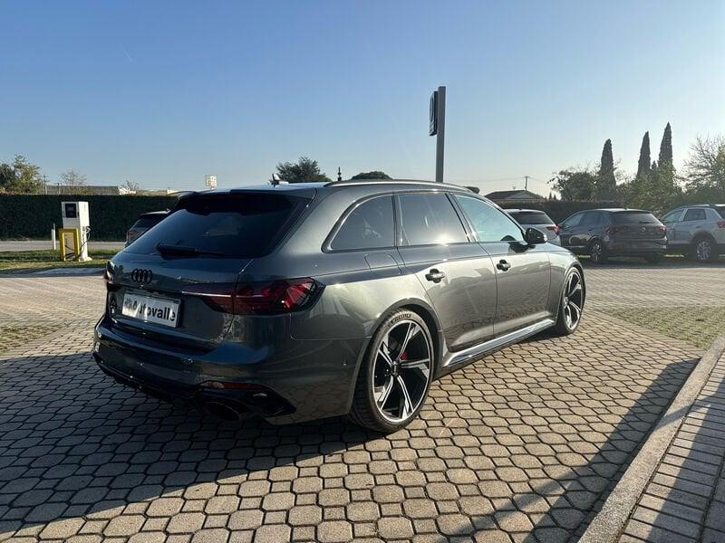 Audi A4 RS 4 Avant