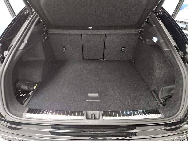 Audi Q3 Sportback 2.0 tdi S line S tronic 110kw New Model 2026