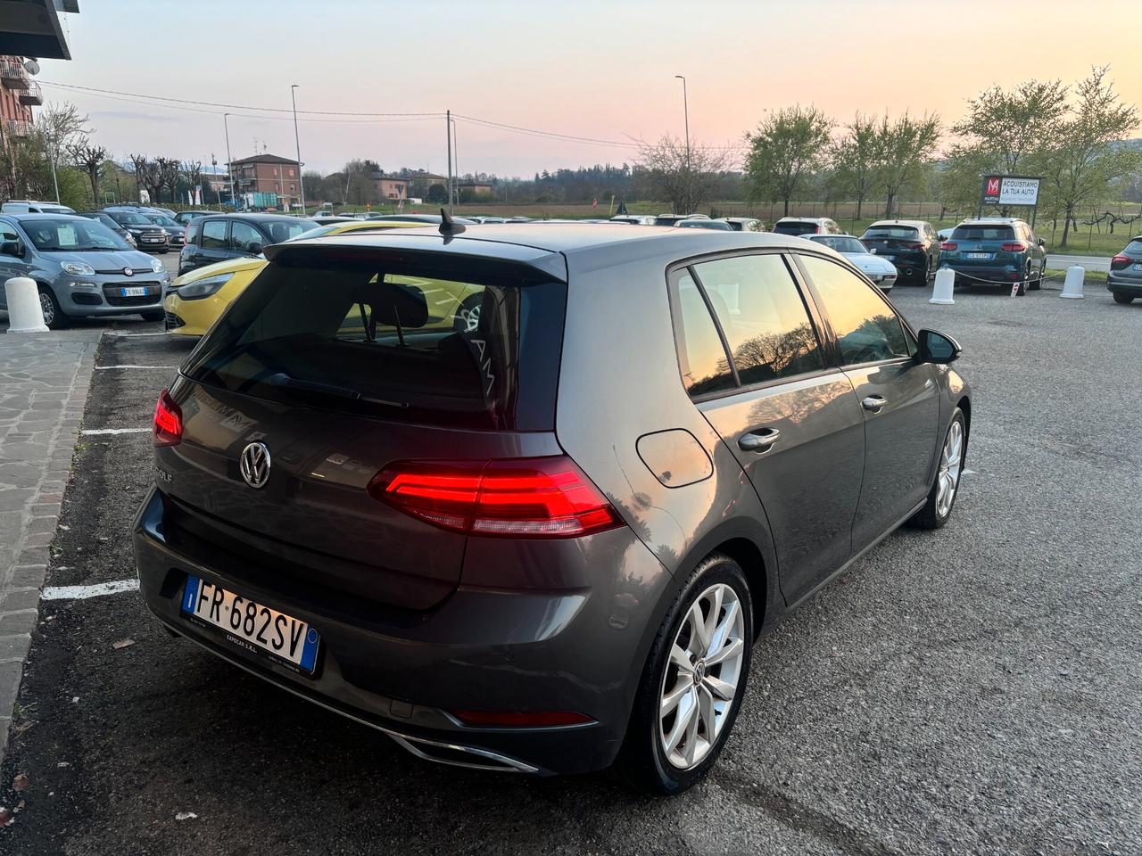 Volkswagen Golf 2.0 TDI DSG 5p. Executive BMT IVA ESPOSTA