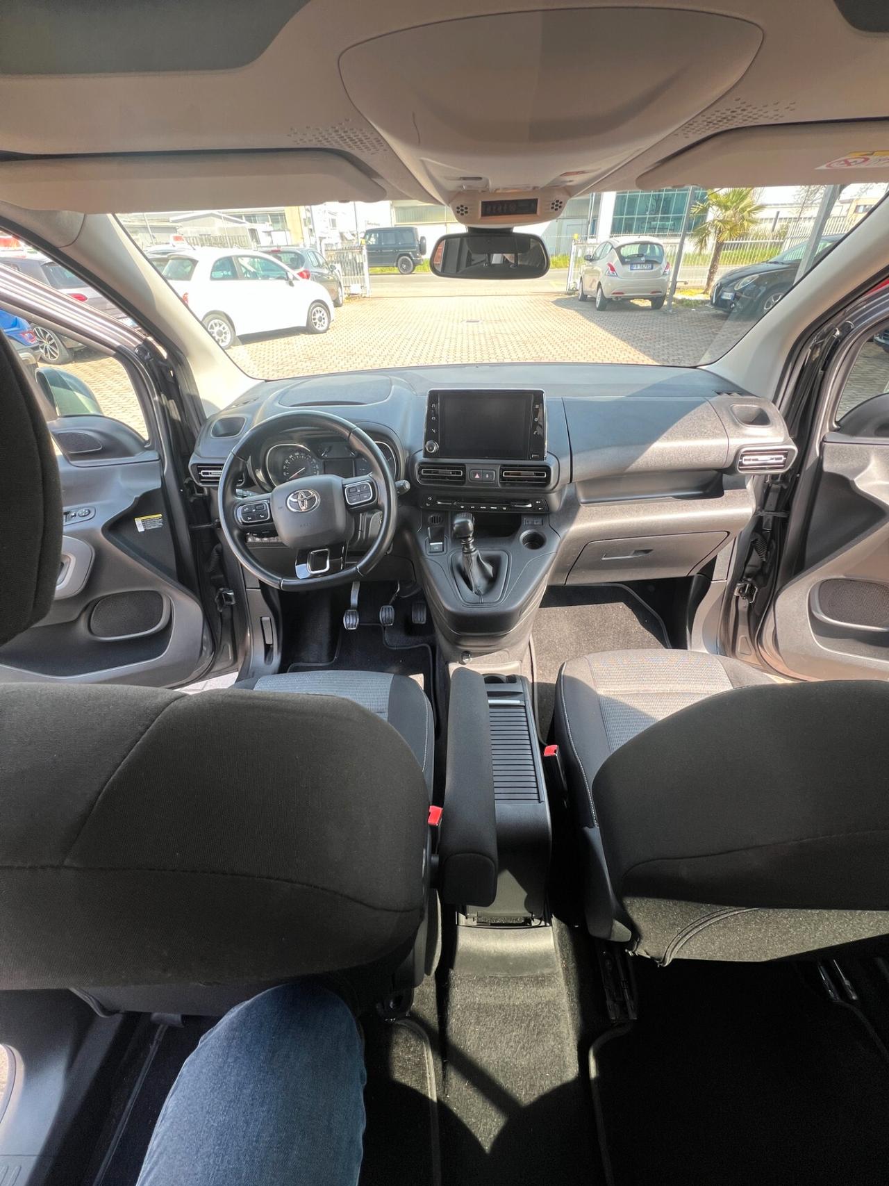 Toyota Proace Verso 1.5D L0 D Executive