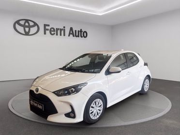 TOYOTA Yaris 1.5h active del 2023