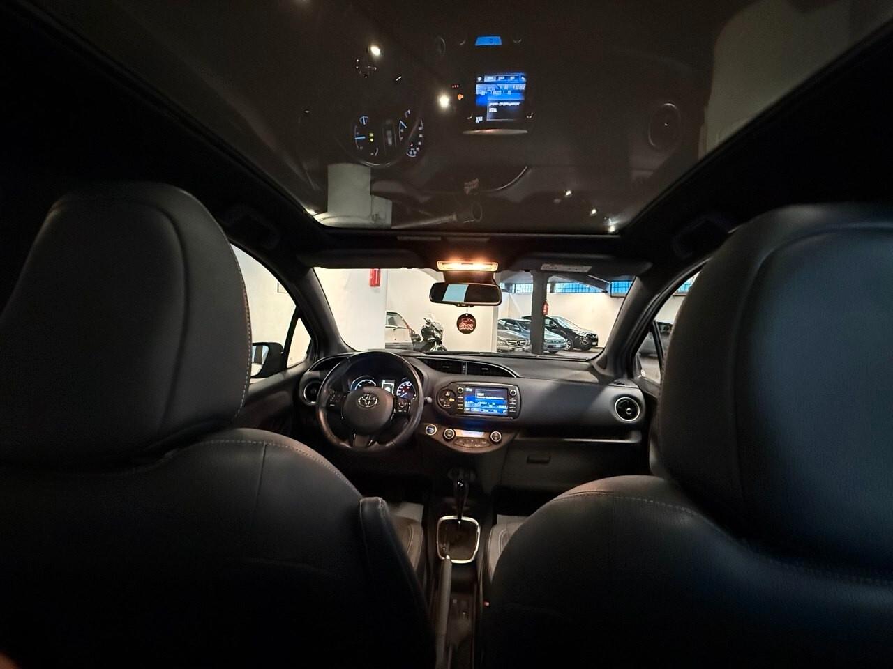 Toyota Yaris 1.5 Hybrid Style TETTO PANORAMICO