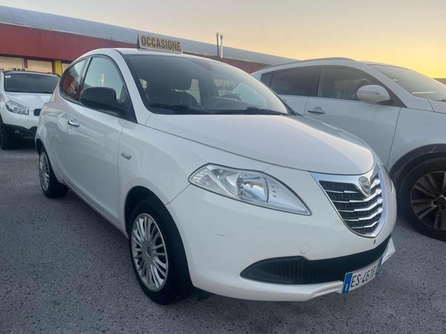LANCIA Ypsilon 1.2 69 CV 5 porte Silver
