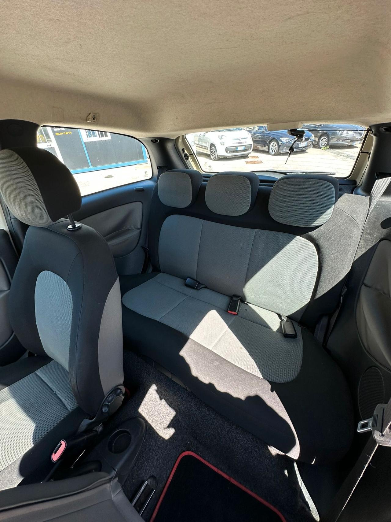 Lancia Ypsilon 1.2 Argento