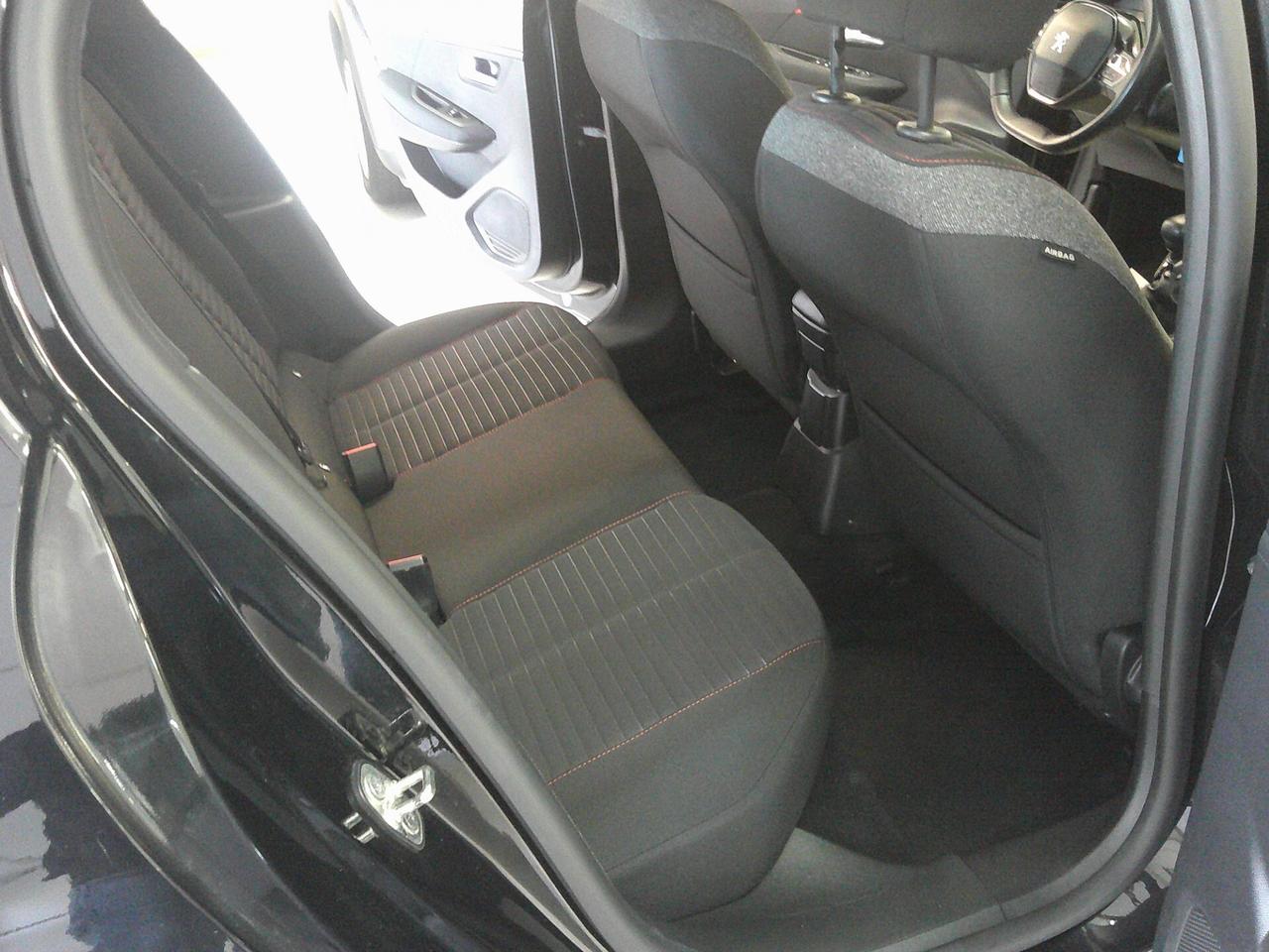 Peugeot 208 BlueHDi 100 Stop&Start 5 porte Active