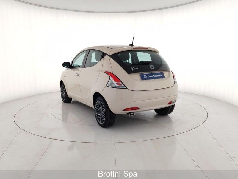 Lancia Ypsilon 1.0 FireFly 5 porte S&S Hybrid Gold