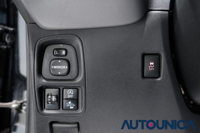 TOYOTA Aygo CONNECT 1.0 VVT-i 72 CV 5 PORTE X-WAVE NEOPATENTAT