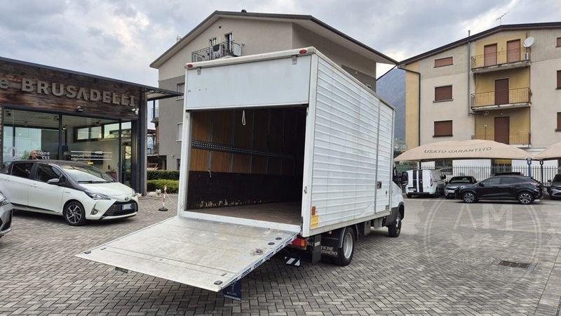 Iveco Nuovo DAILY 22 35C 2.3 PL-RG Cabinato CON SPONDA IDRAULICA