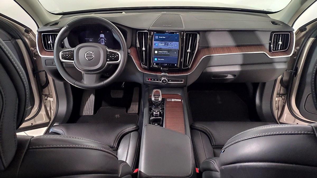 VOLVO Xc60 B4 Mild Hybrid (D) Awd Automatico Ultimate Bright