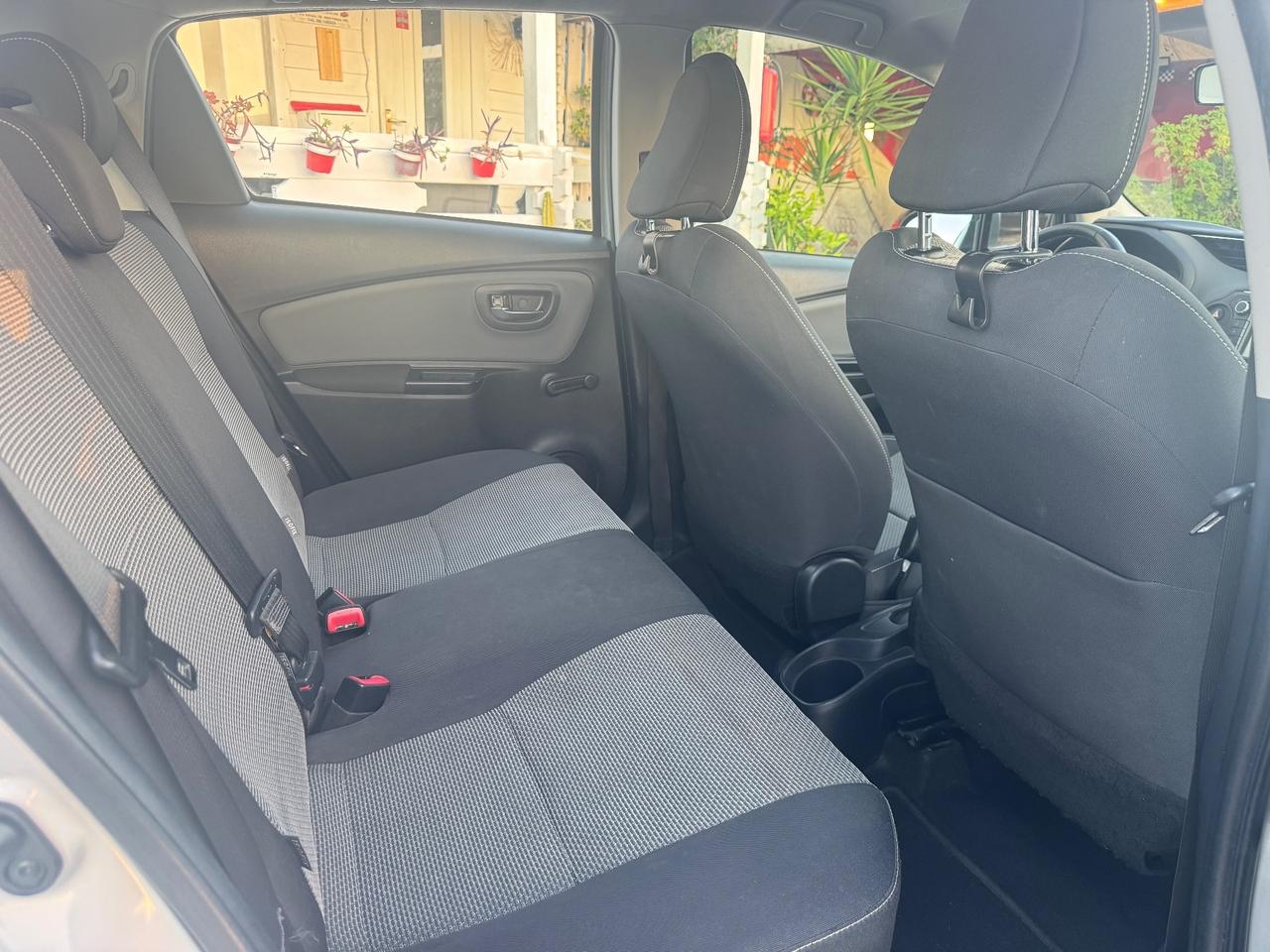 Toyota Yaris 1.5 Hybrid 5 porte AUTOMATICA GARANTITA