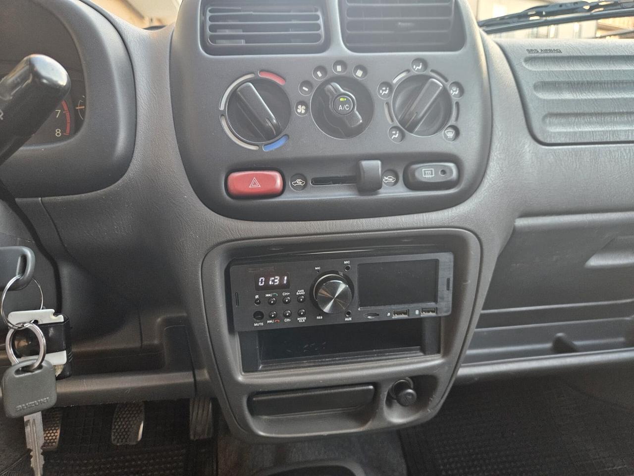 Suzuki Ignis 1.3i 16V cat 4WD GPL
