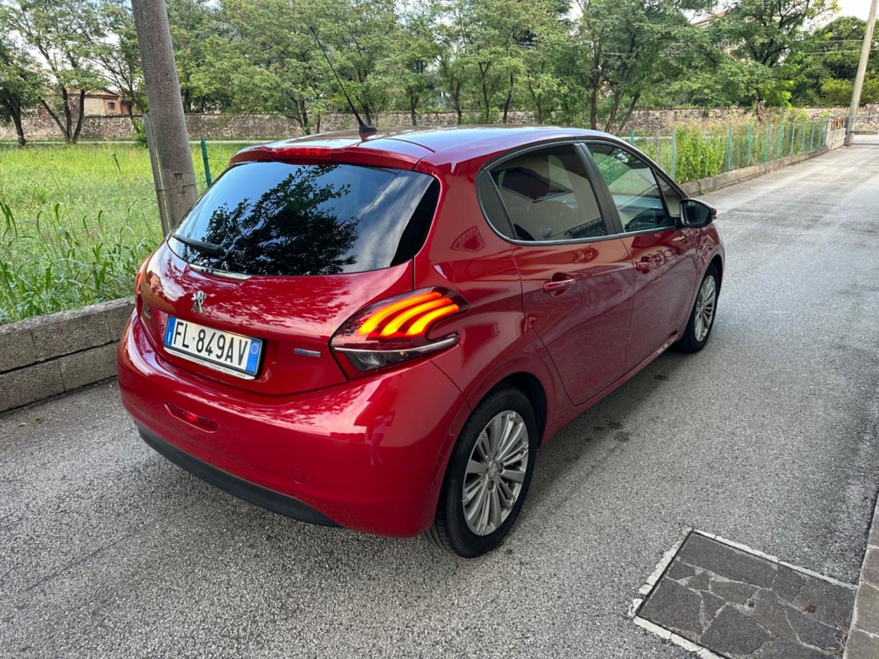 Peugeot 208 PureTech 82 5 porte Access