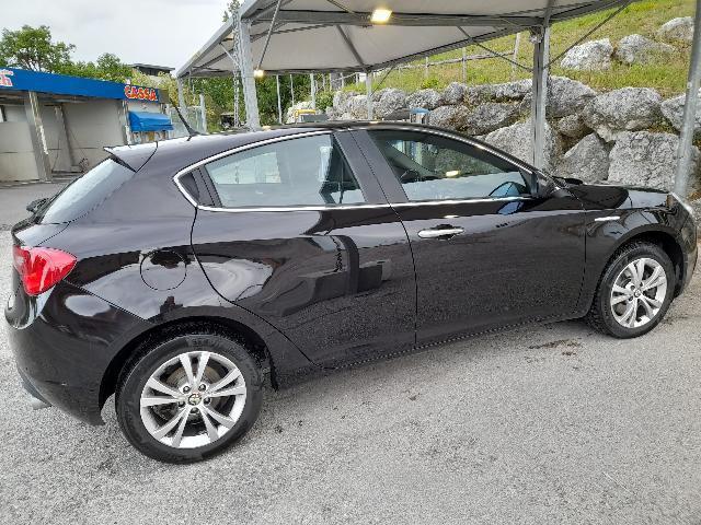 ALFA ROMEO Giulietta 2.0 JTDm-2 170 CV TCT Distinctive