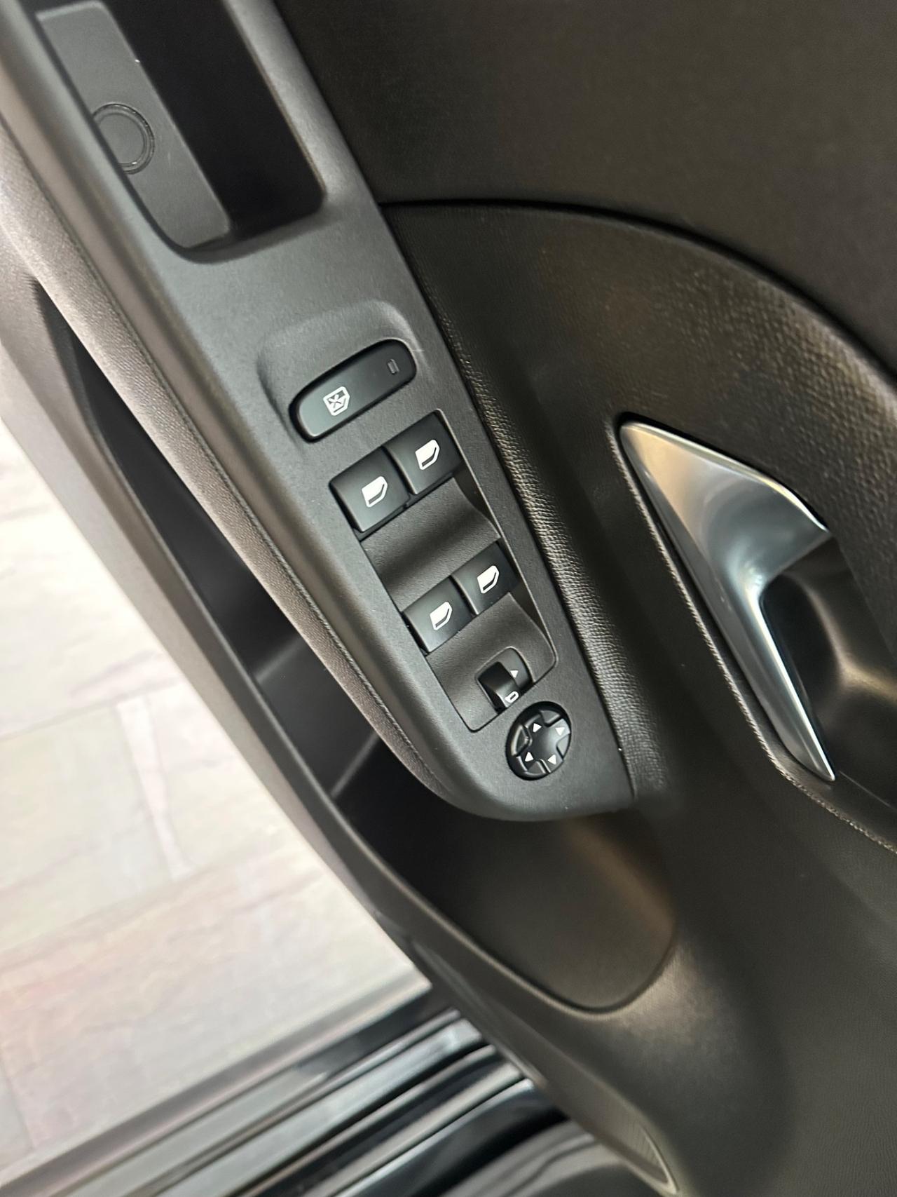 Opel Corsa 1.2 Edition solo 30 mila km dicembre 2020