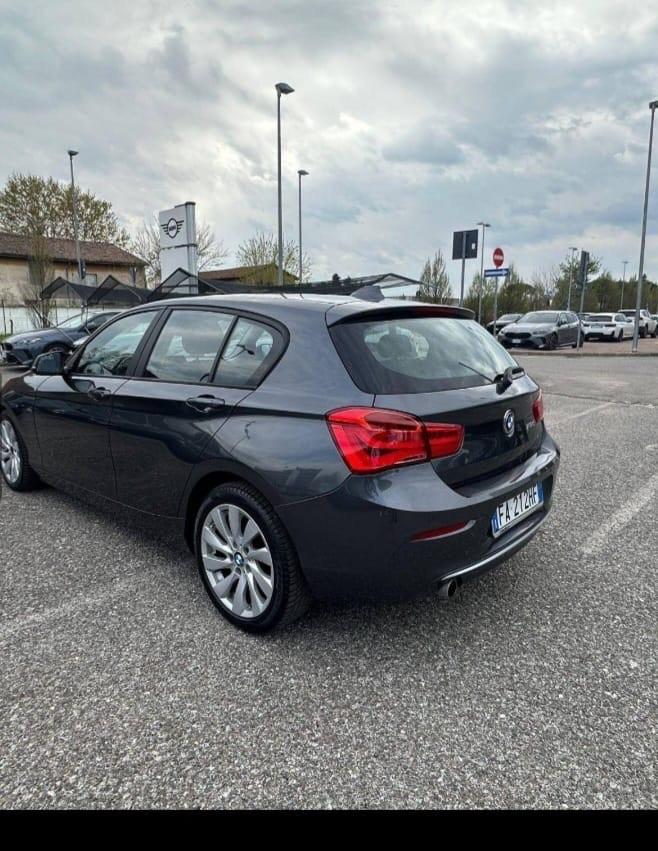 Bmw 116 116d 5p. Urban
