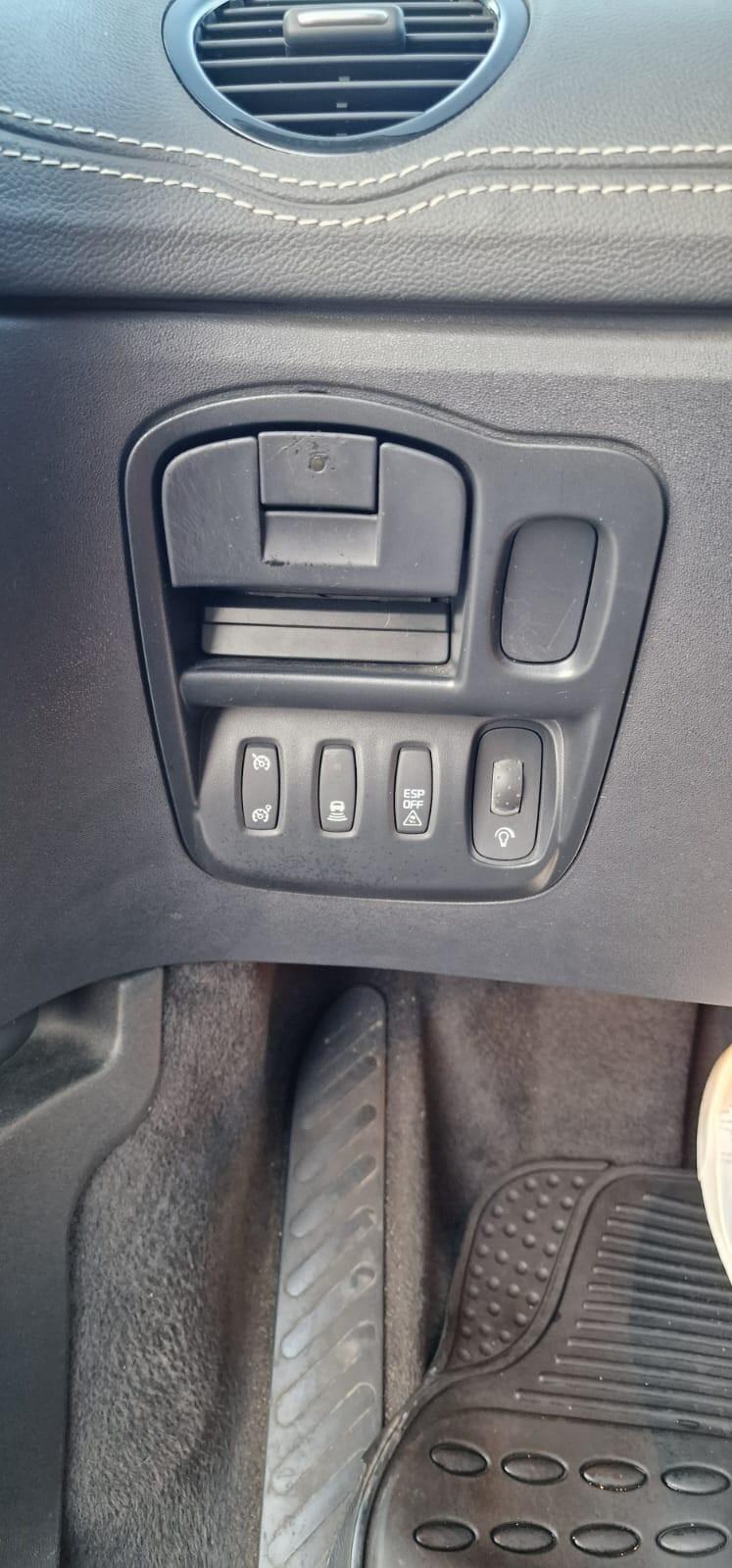 Renault Espace Grand 2.0 dCi 175CV Proactive Initiale 7 POSTI