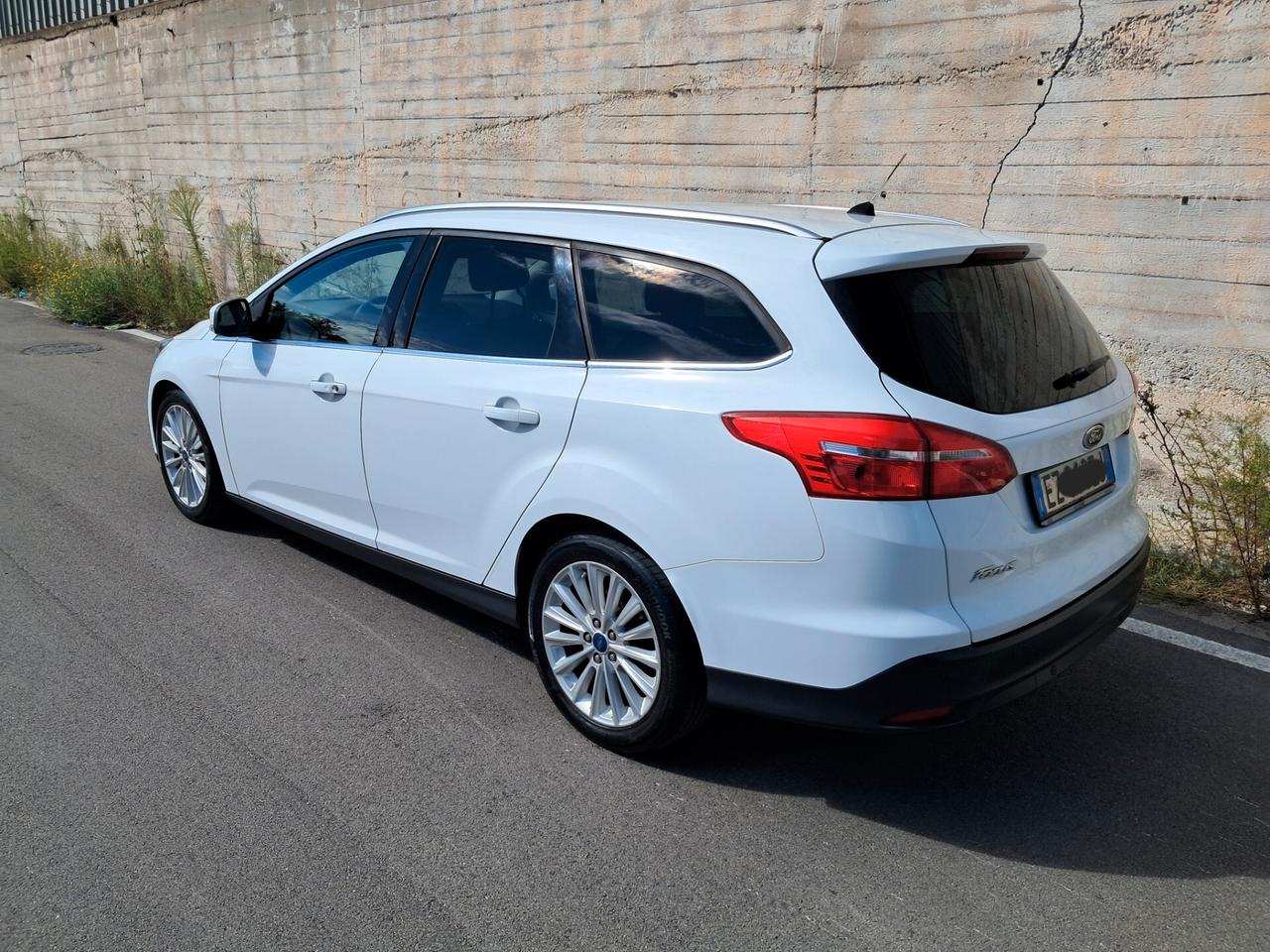 Ford Focus 1.5 TDCi 120 CV SW Titanium