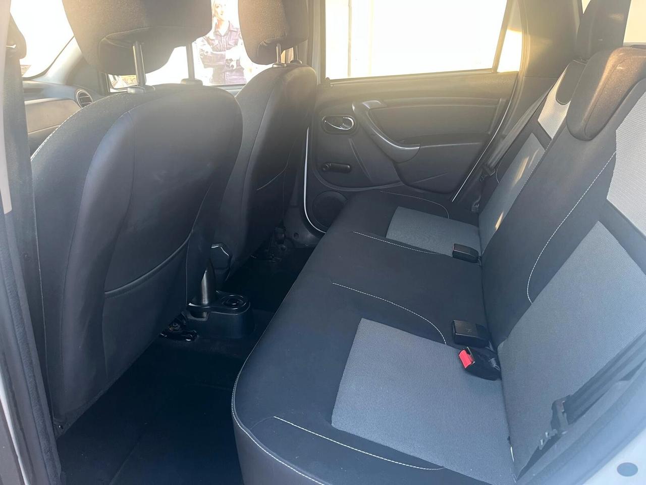 Dacia Duster 1.461 109CV 4x2 Serie Speciale Lauréate Family