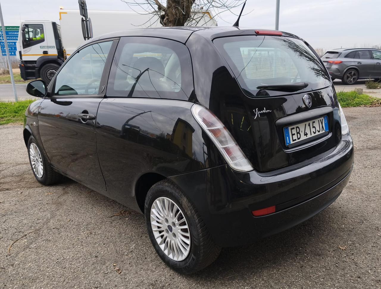 Lancia Ypsilon 1.2 Elle