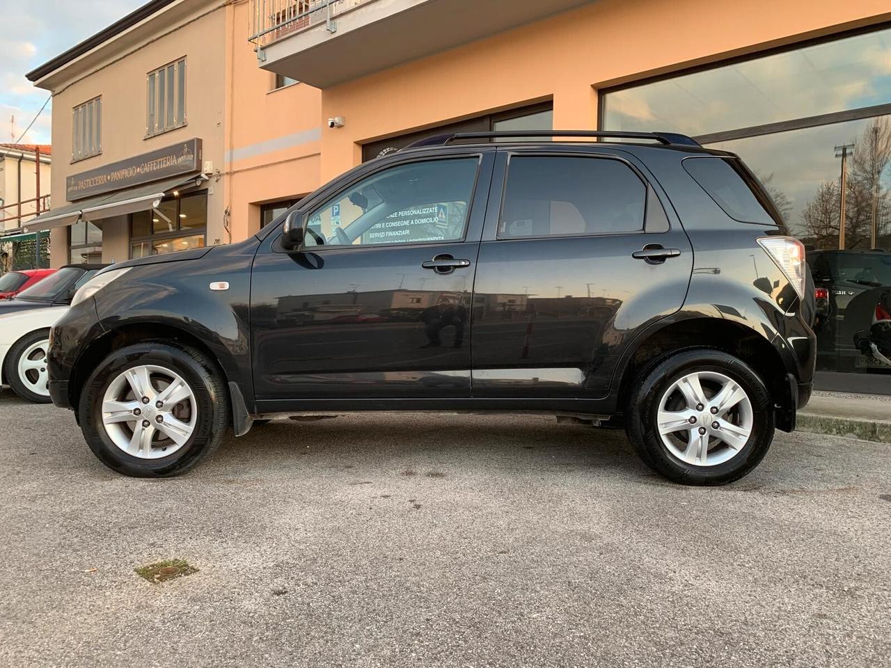 Daihatsu Terios 1.5 benz. 4WD Neopat.