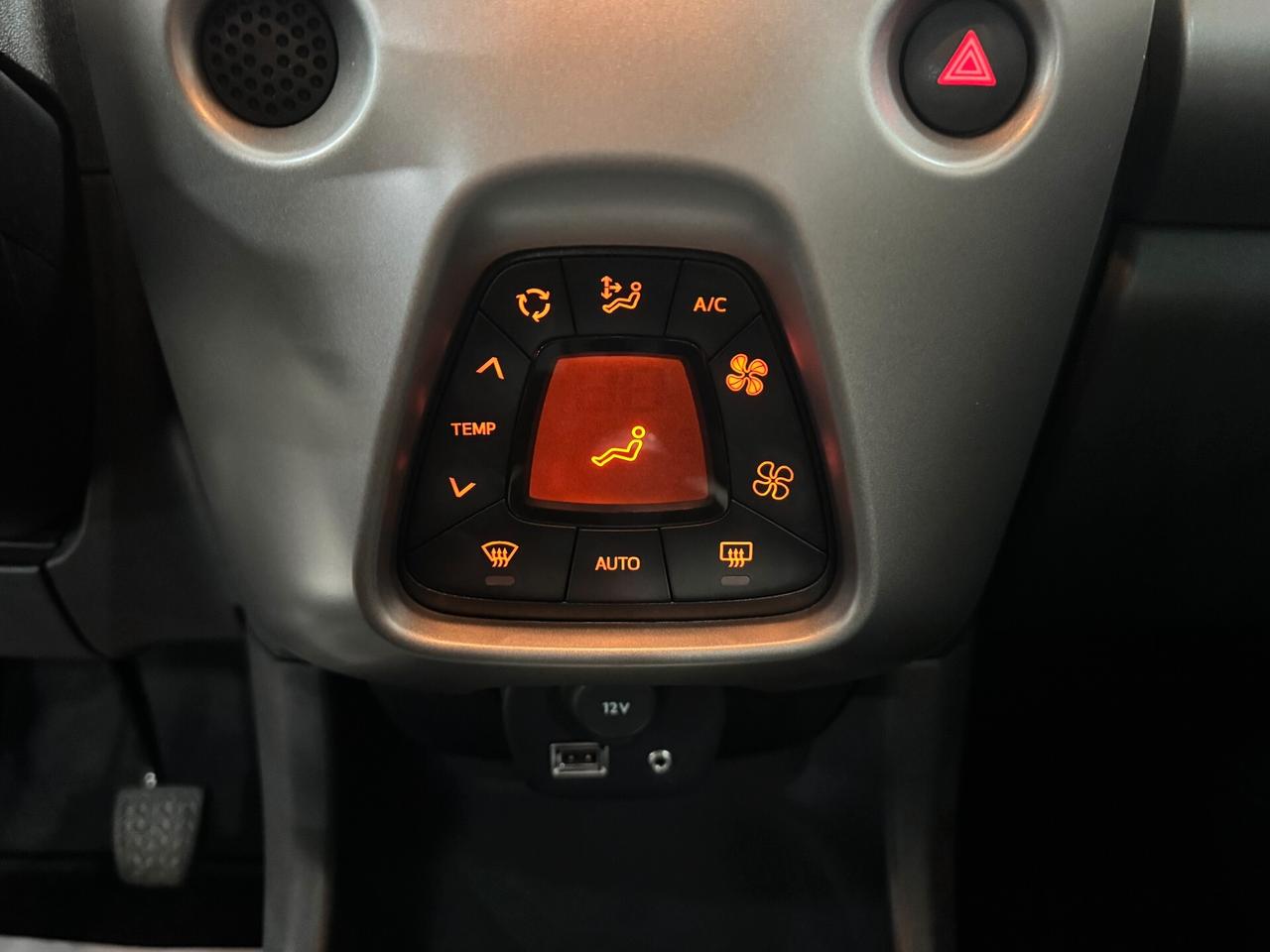 Toyota Aygo 1.0 VVT-i 69 CV 5 porte x-wave