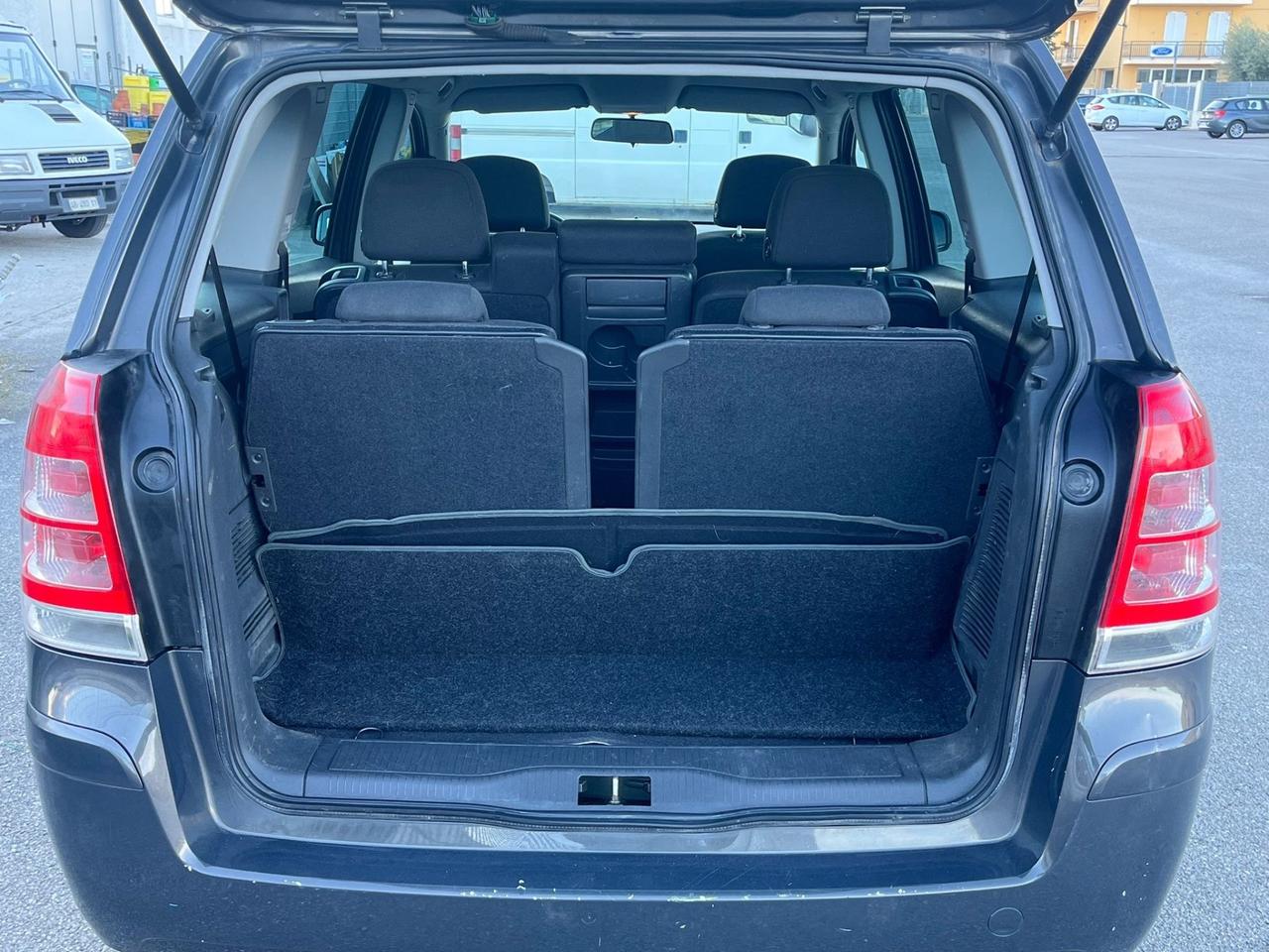 Opel Zafira 1.6 16V ecoM Turbo One. 7 posti