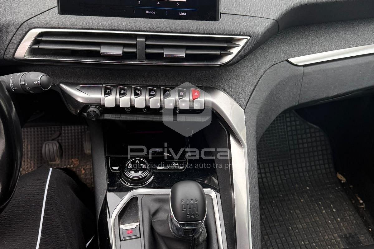 PEUGEOT 3008 BlueHDi 130 S&S Allure