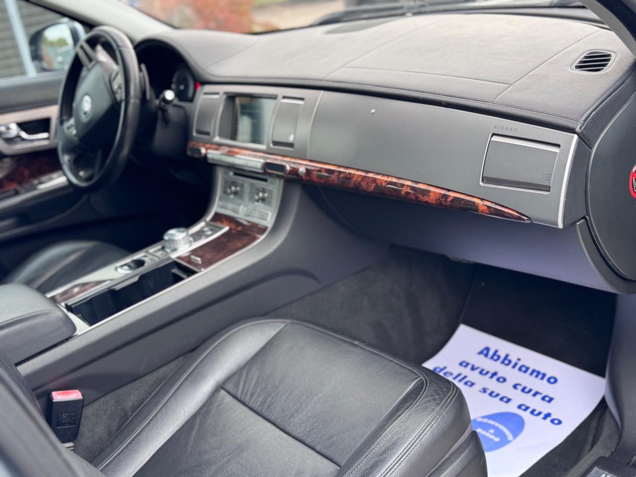 Jaguar XF 3.0 Diesel 240cv - Automatica Euro 5