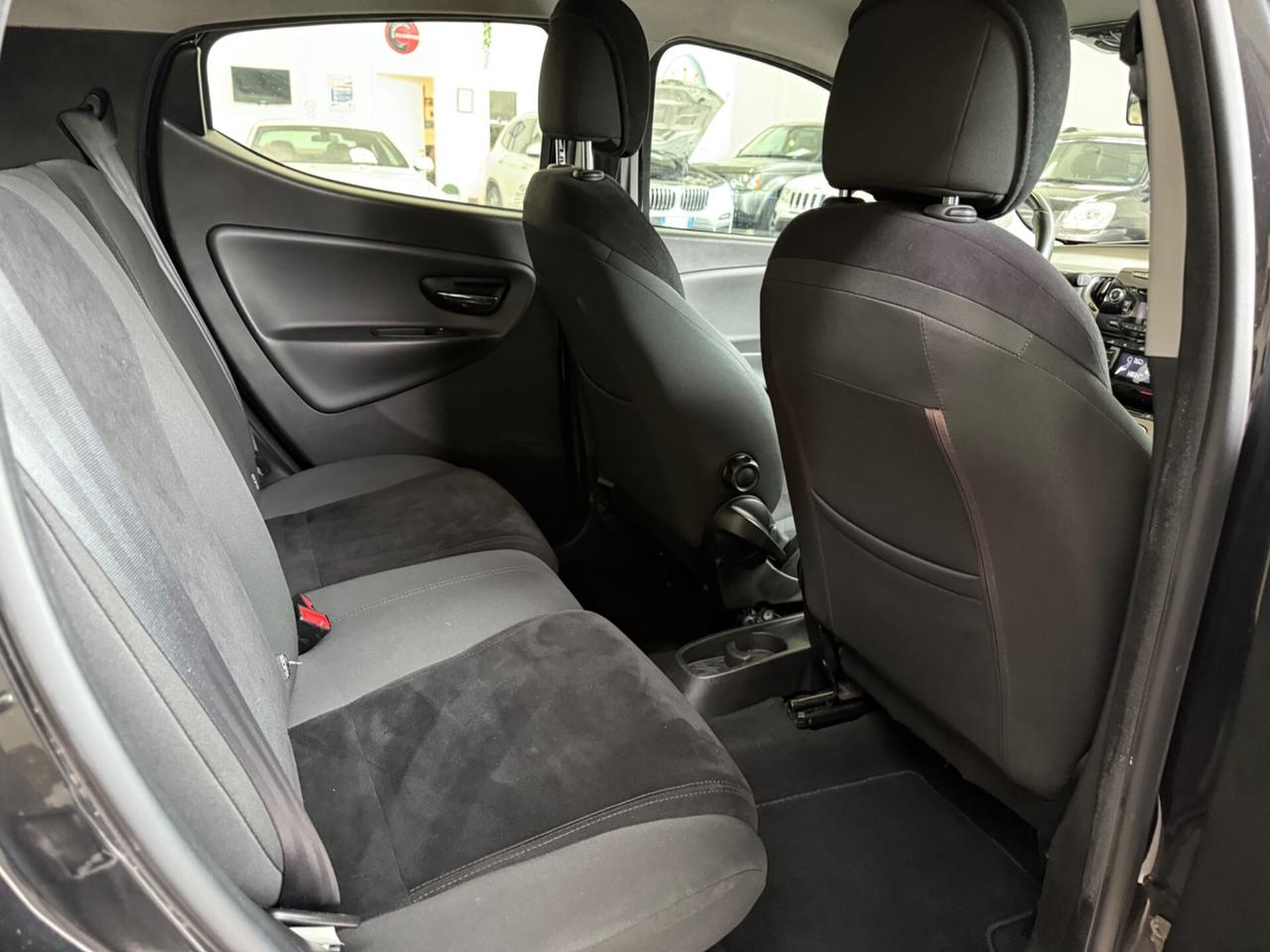 Lancia Ypsilon 0.9 GPL