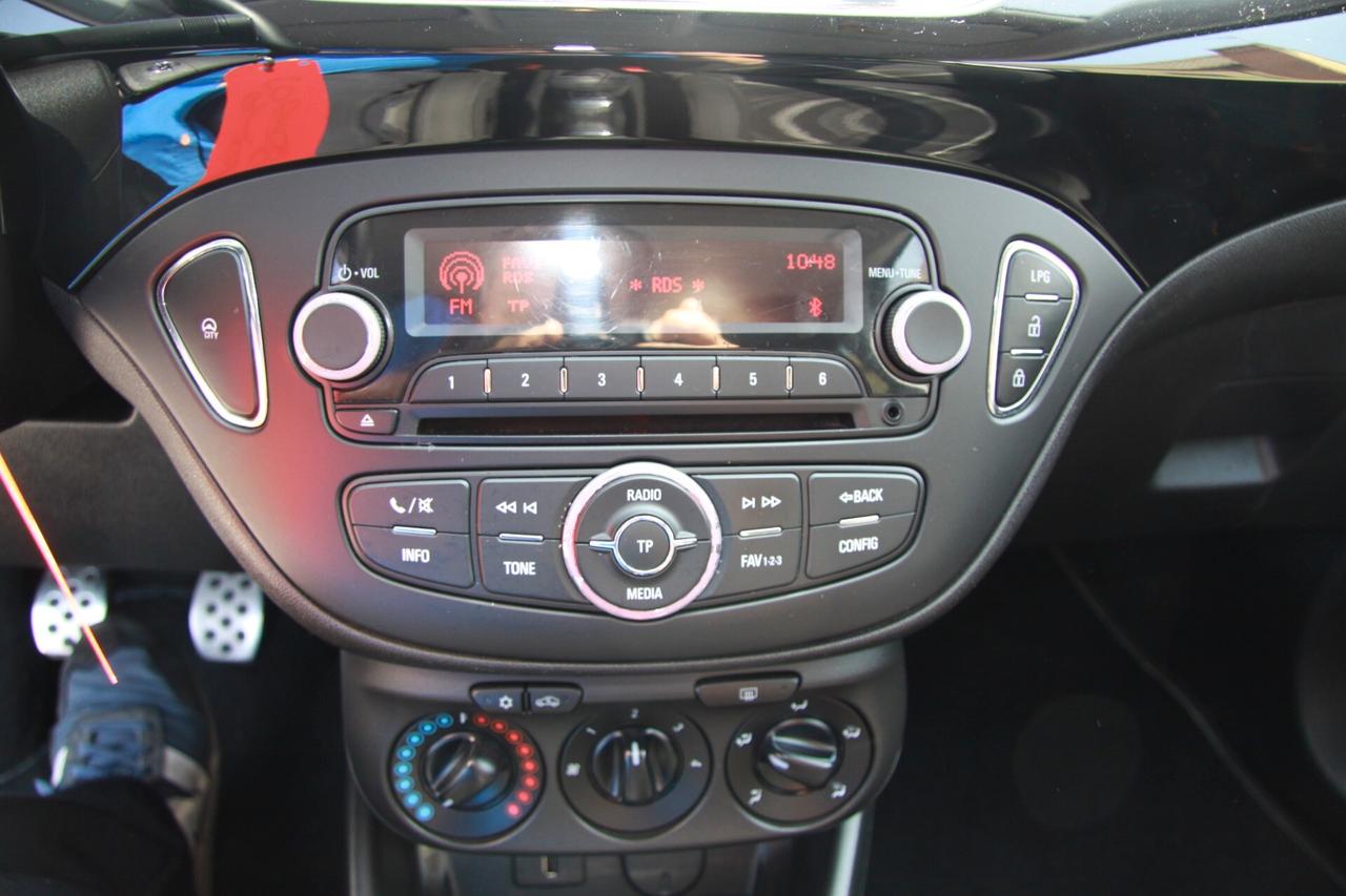 Opel Corsa 1.4 90CV GPL Tech 5 porte b-Color