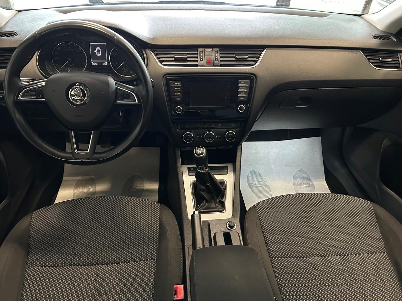 Skoda Octavia - 2014 1.6 TDI 105 CV SW