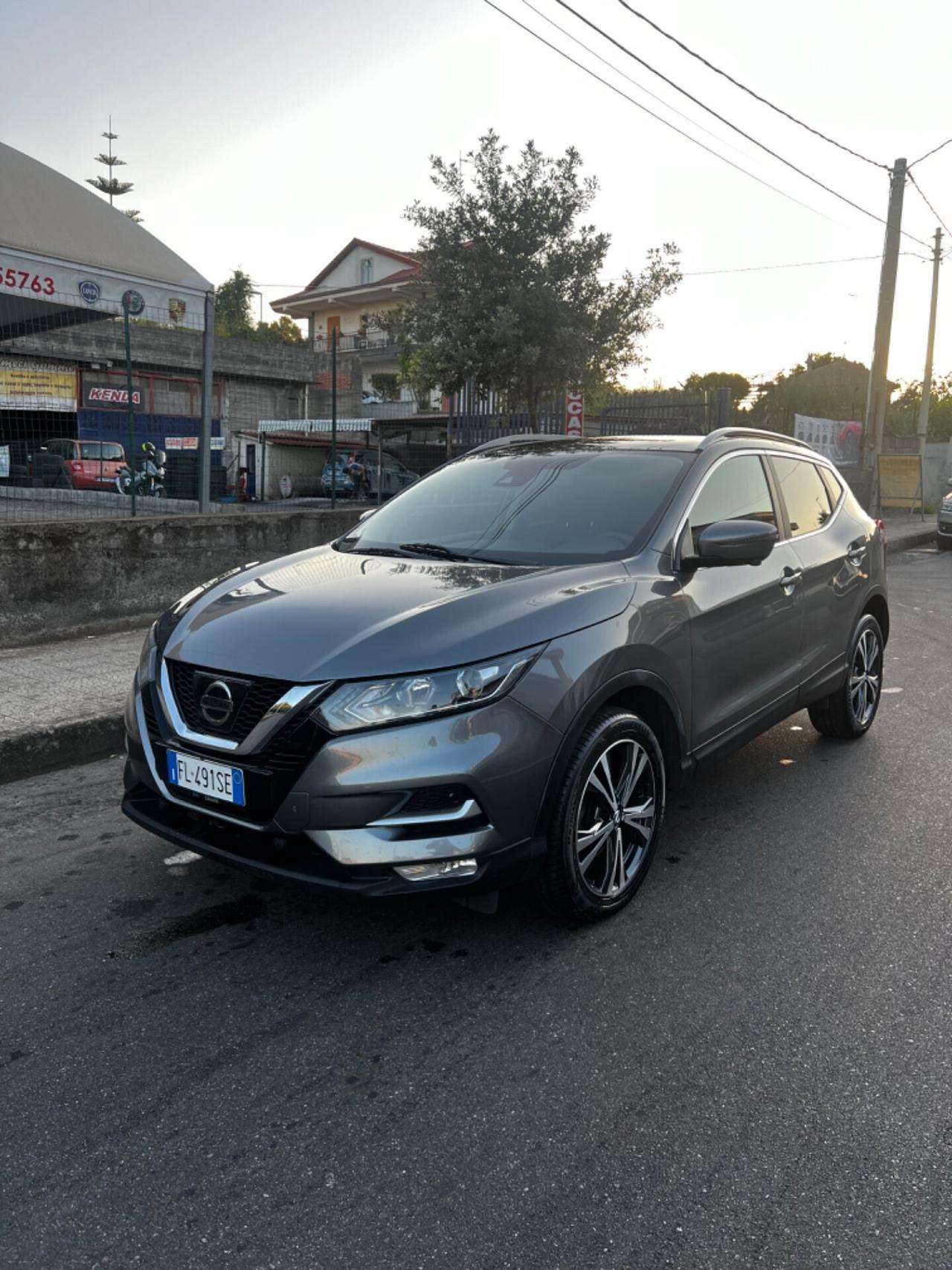 Nissan Qashqai 1.5 dCi Tekna tetto apribile