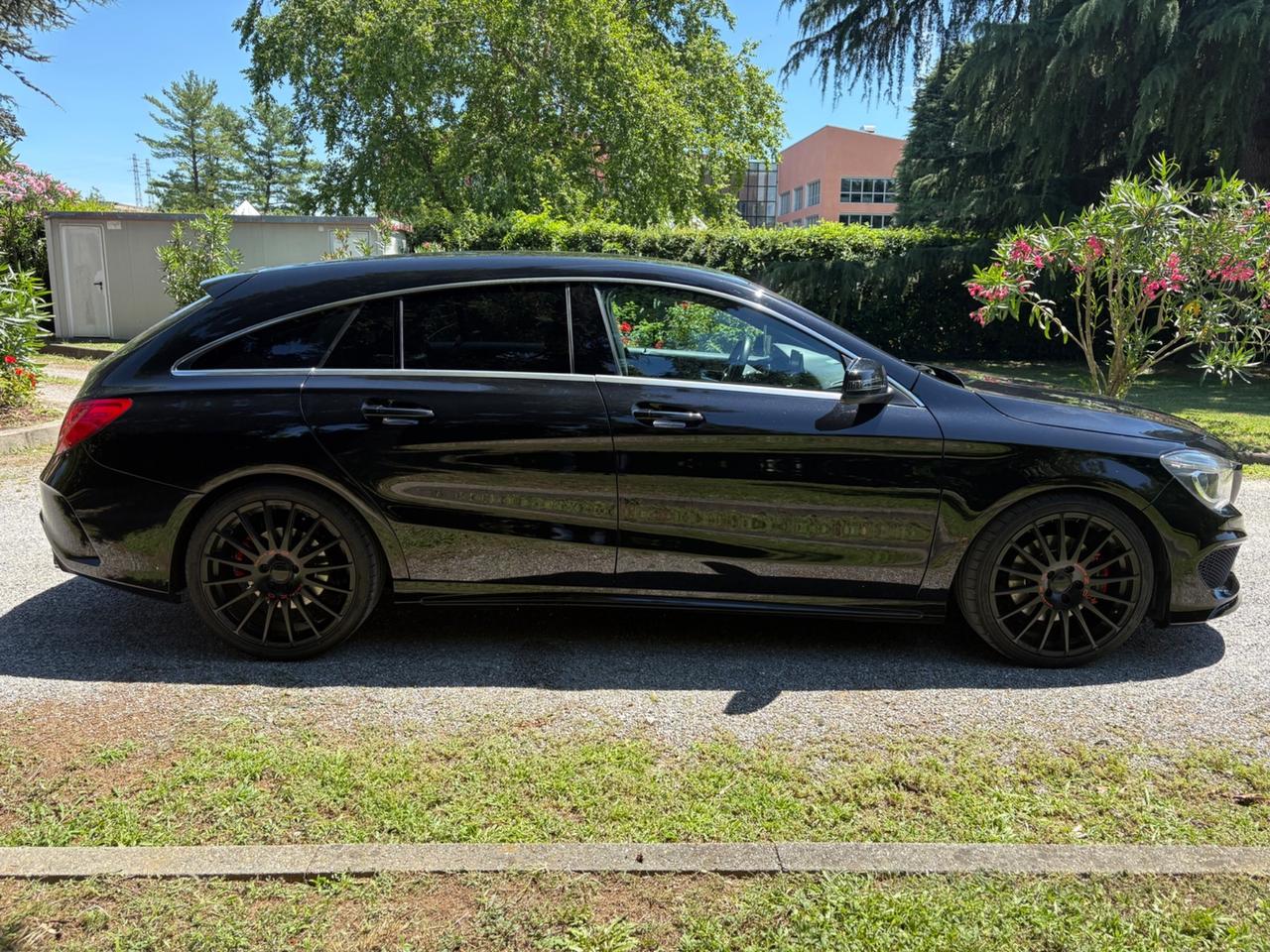 Mercedes-benz CLA 250 S.W. 4Matic Automatic Premium Dark Night