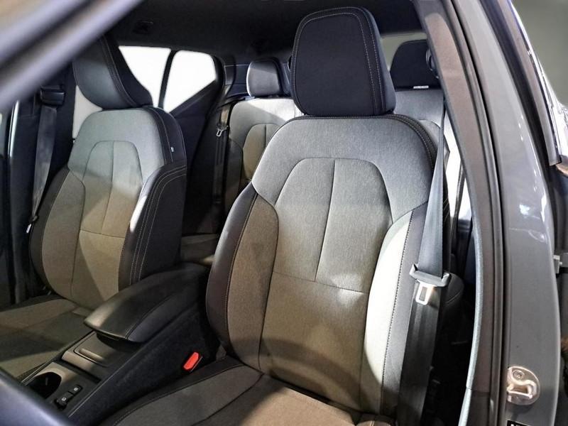 VOLVO XC40 B3 automatico Core