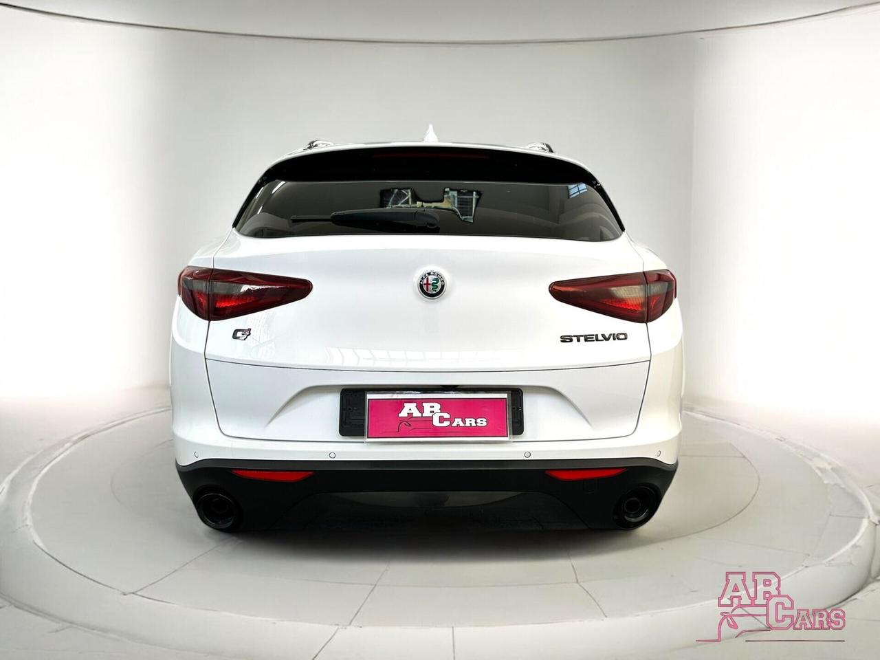 Alfa Romeo Stelvio 2.2 Turbodiesel 210 CV AT8 Q4 Veloce
