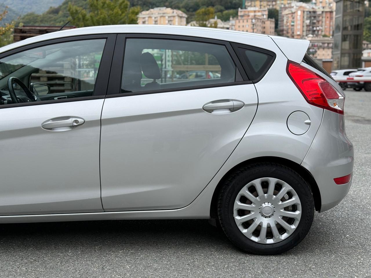 FORD FIESTA 1.5 TDCi 75CV EURO 6 NEOPATENTATI