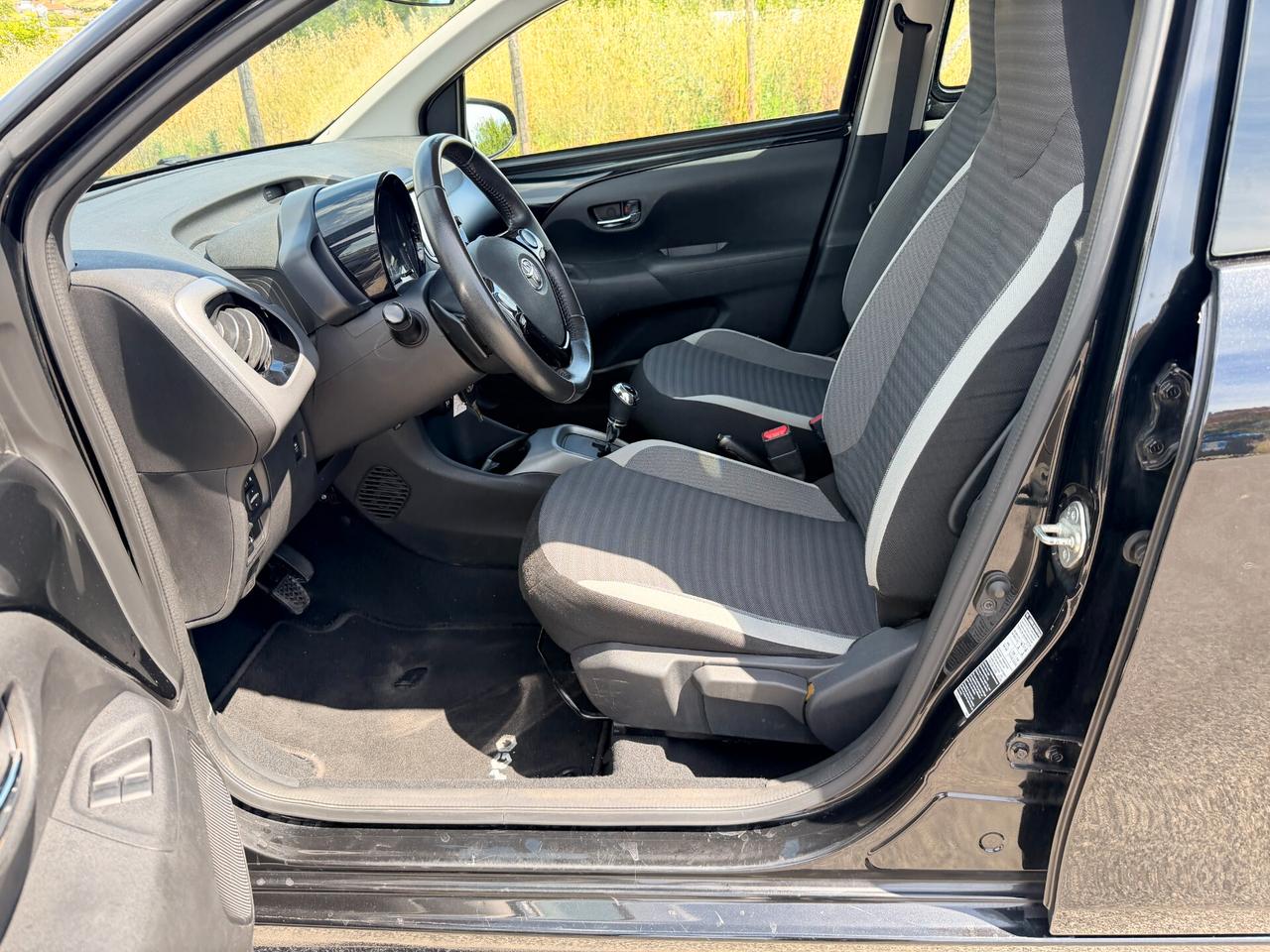 Toyota Aygo 1.0 VVT-i 72 CV 5 porte x-cool MMT