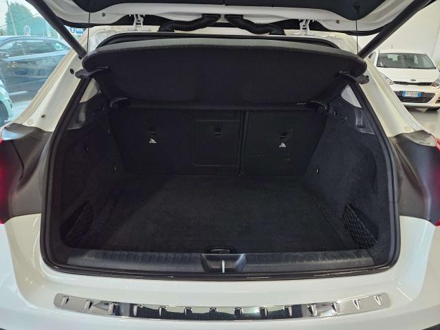 Mercedes-Benz GLA 220 GLA-X156 2017 d Sport 4matic 170cv auto